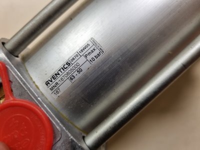 AVENTICS™ Vérin à tirant ISO 6431, Série 167 - 1670605000 - aventics