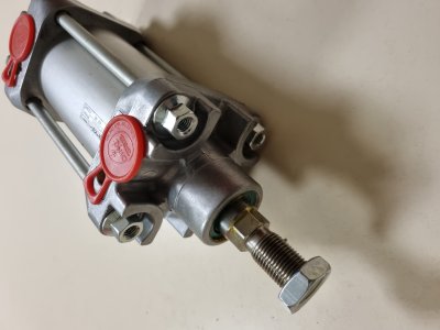AVENTICS™ Vérin à tirant ISO 6431, Série 167 - 1670605000 - aventics